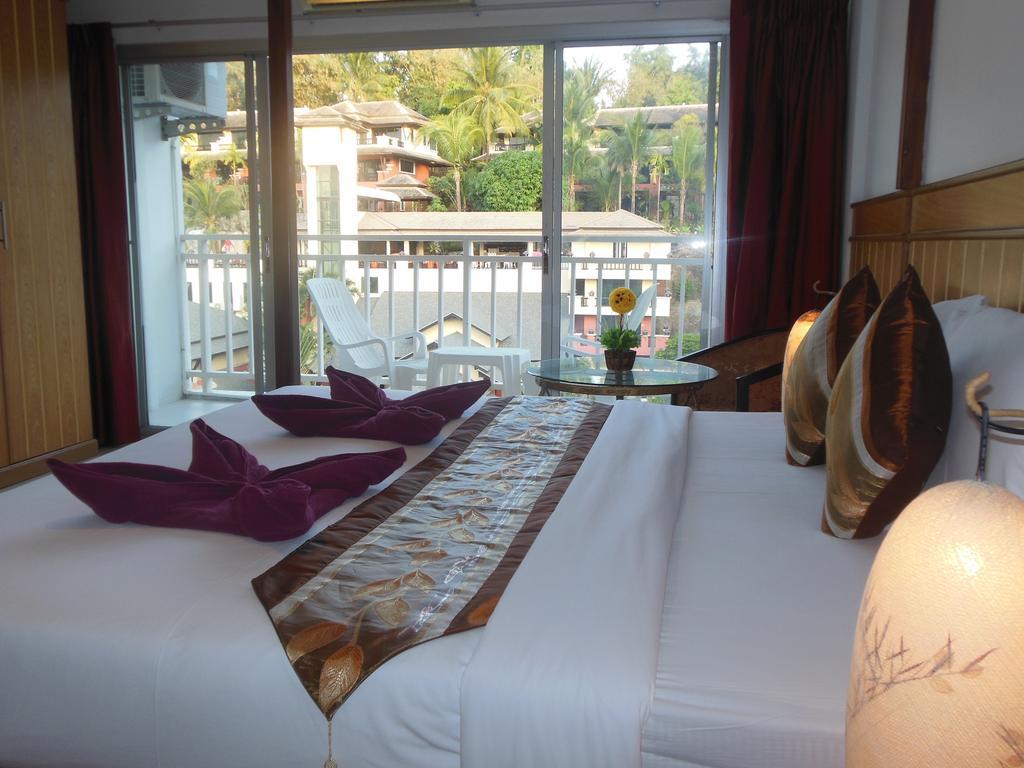 Park Eden Hotel Patong Luaran gambar