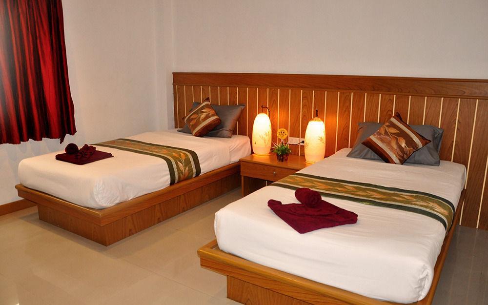 Park Eden Hotel Patong Luaran gambar